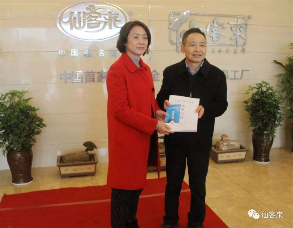 1577969053459611.jpg 5EE887D18E834FC2DF46794114DD5FF2.jpg