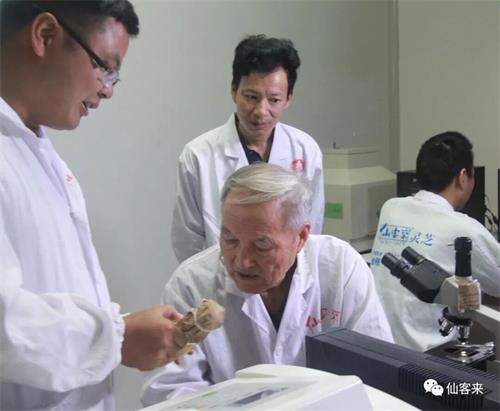 1587016857344475.jpg 94326EAB2D8054E207D5844D9FCC045F.jpg