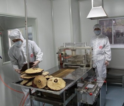 九江日?qǐng)?bào)報(bào)道仙客來(lái)為抗洪捐贈(zèng)15萬(wàn)元及大批物資