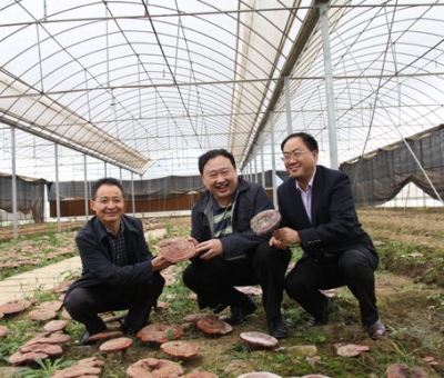 安徽省馬鞍山市季翔副市長率團考察仙客來公司稱贊仙客來是江西省的一張新“名片”