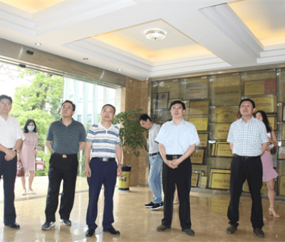 省發(fā)改委、省司法廳到仙客來(lái)公司調(diào)研“優(yōu)化營(yíng)商環(huán)境”