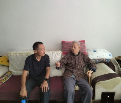 致敬英雄！潘新華一行中秋走訪慰問抗戰(zhàn)英雄張大燕